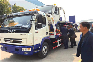乳山汽车道路救援拖车价格